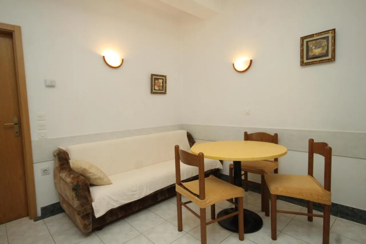Apartments By The Sea Preko, Ugljan - 8515 Poljana  クロアチア
